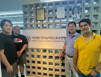 멕시코 농인 사무국 방문