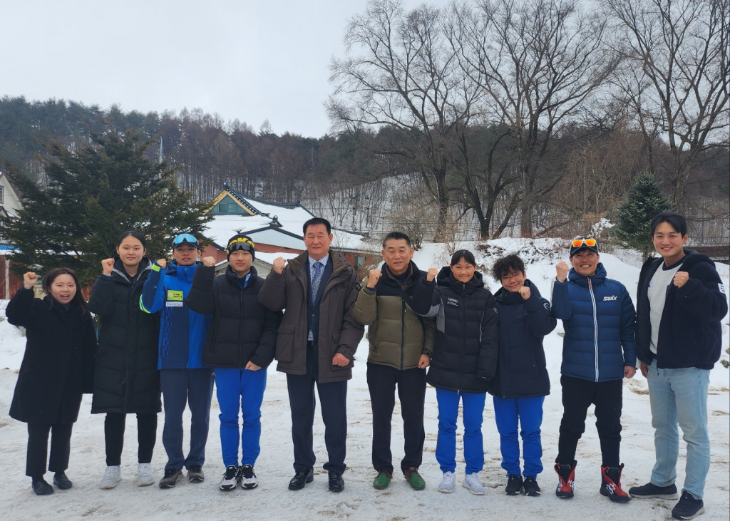 크로스컨트리 단체2.jpg