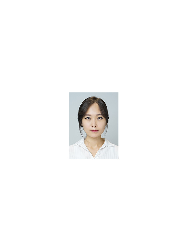 이수현 수어통역사(개인사진).jpg