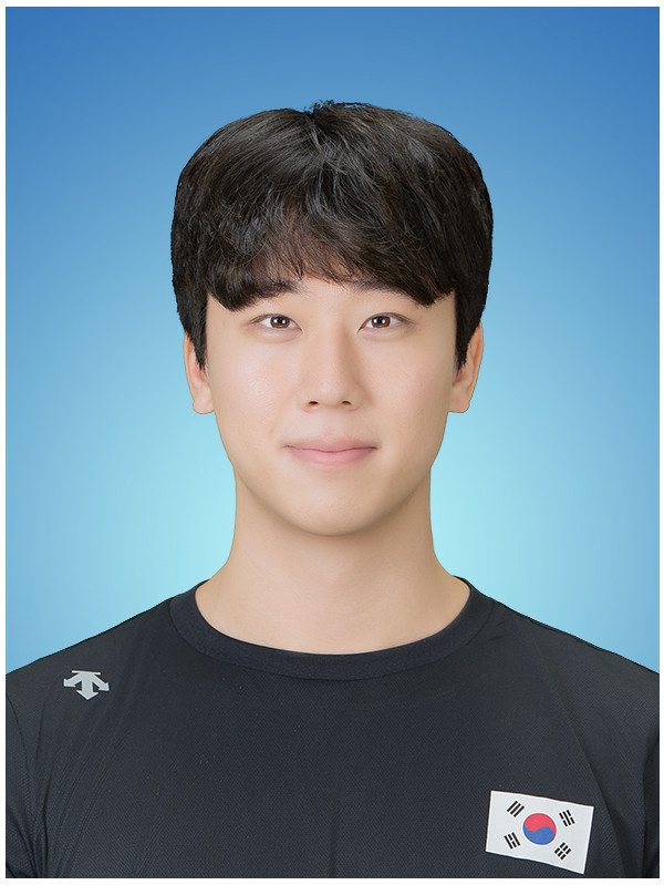 02-SOA00960-4-김재욱.jpg