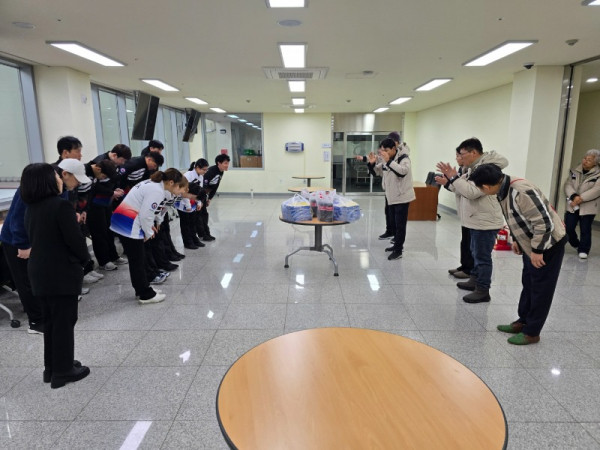 20240222_이천선수촌 컬링장_본부 격려사 (1).jpg