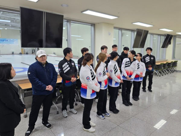 20240222_이천선수촌 컬링장_본부 격려사 (13).jpg